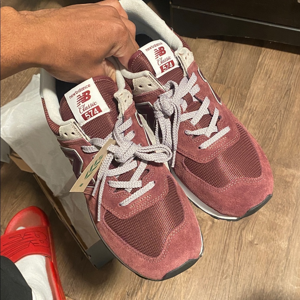 New Balance Classic 574 Burgundy